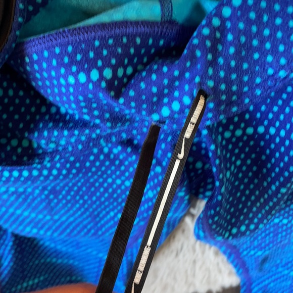 NIKE DRY-FIT Blue & Teal 3/4 length Running Pants - Picture 3 of 10